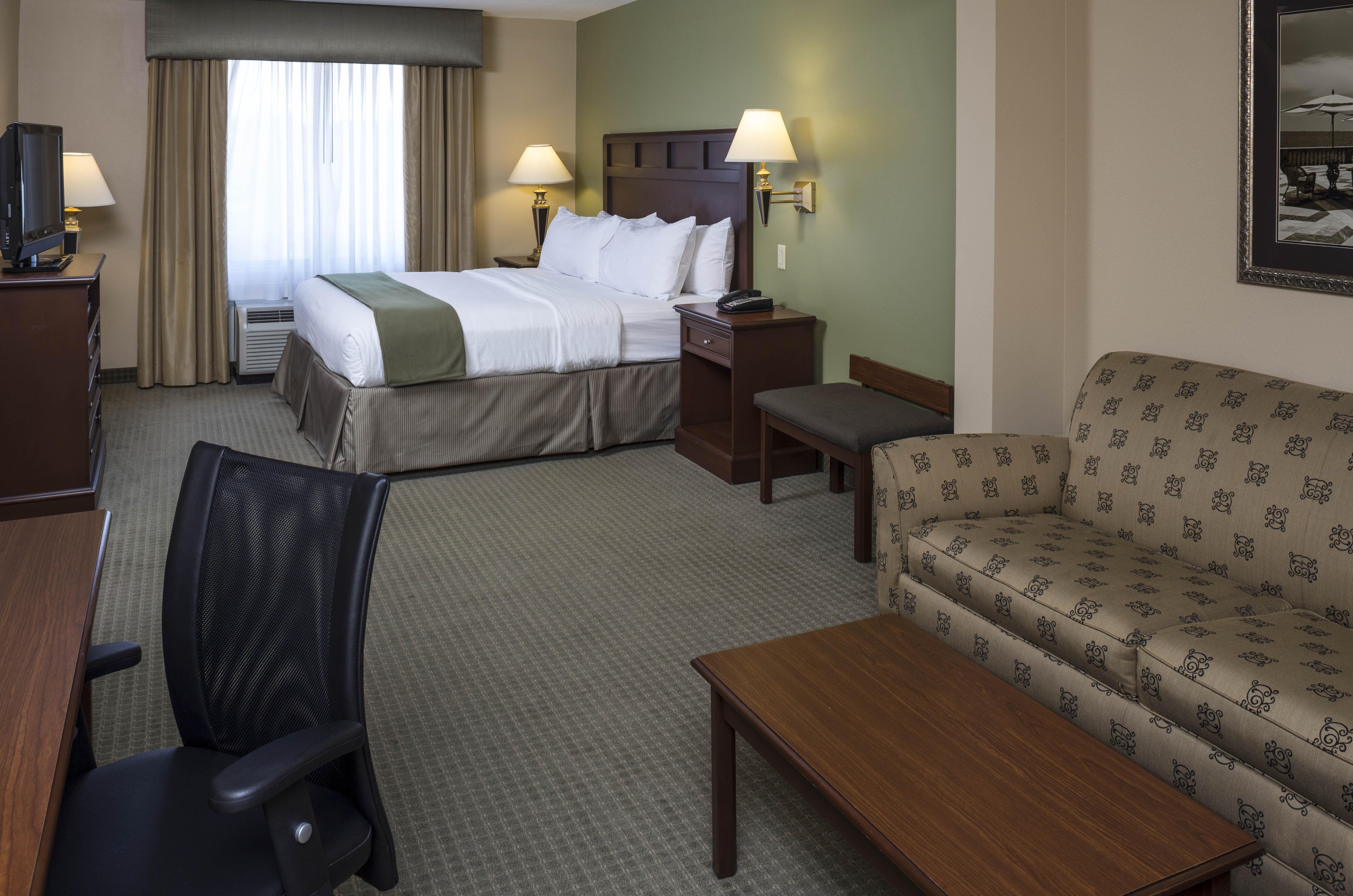 Holiday Inn Express & Suites Bradenton East-Lakewood Ranch, An Ihg Hotel Exterior photo